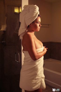 lex nai two towels 5