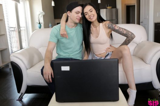 Bratty Sis Marley Brinx in Touch My Body Challenge 01
