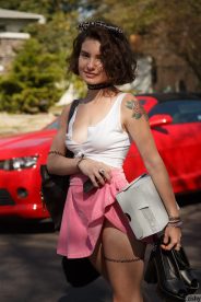 zishy gigi matthews sweet upskirt spot 12