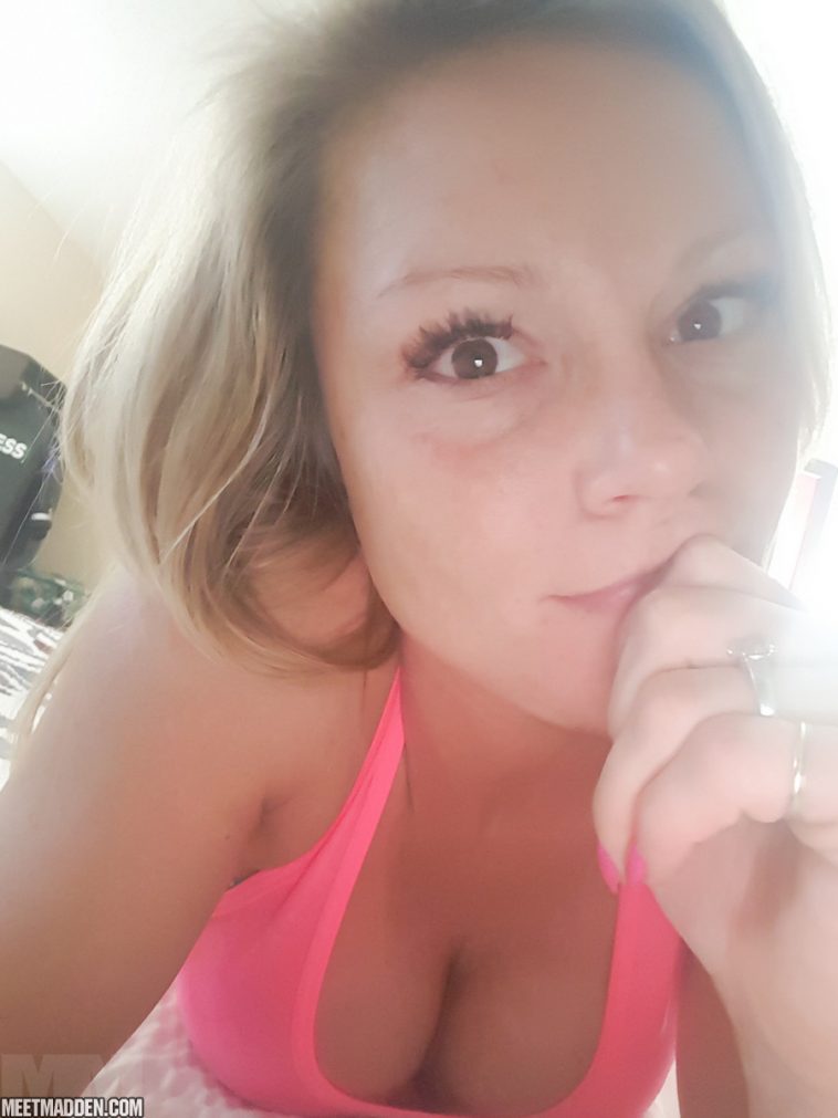 meet madden sexy selfies 8