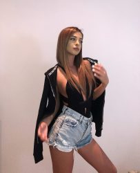 L U A Mfc Cam Girl10
