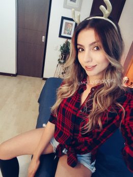 MollyBrooke Chaturbate 09
