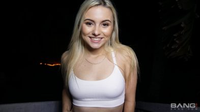 aria banks gets her pussy drilled deep by dick 1